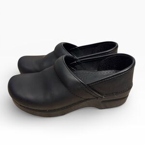 Dansko Professional Black Leather Clogs EU 37 US 6.5 7 Comfort Work Shoes